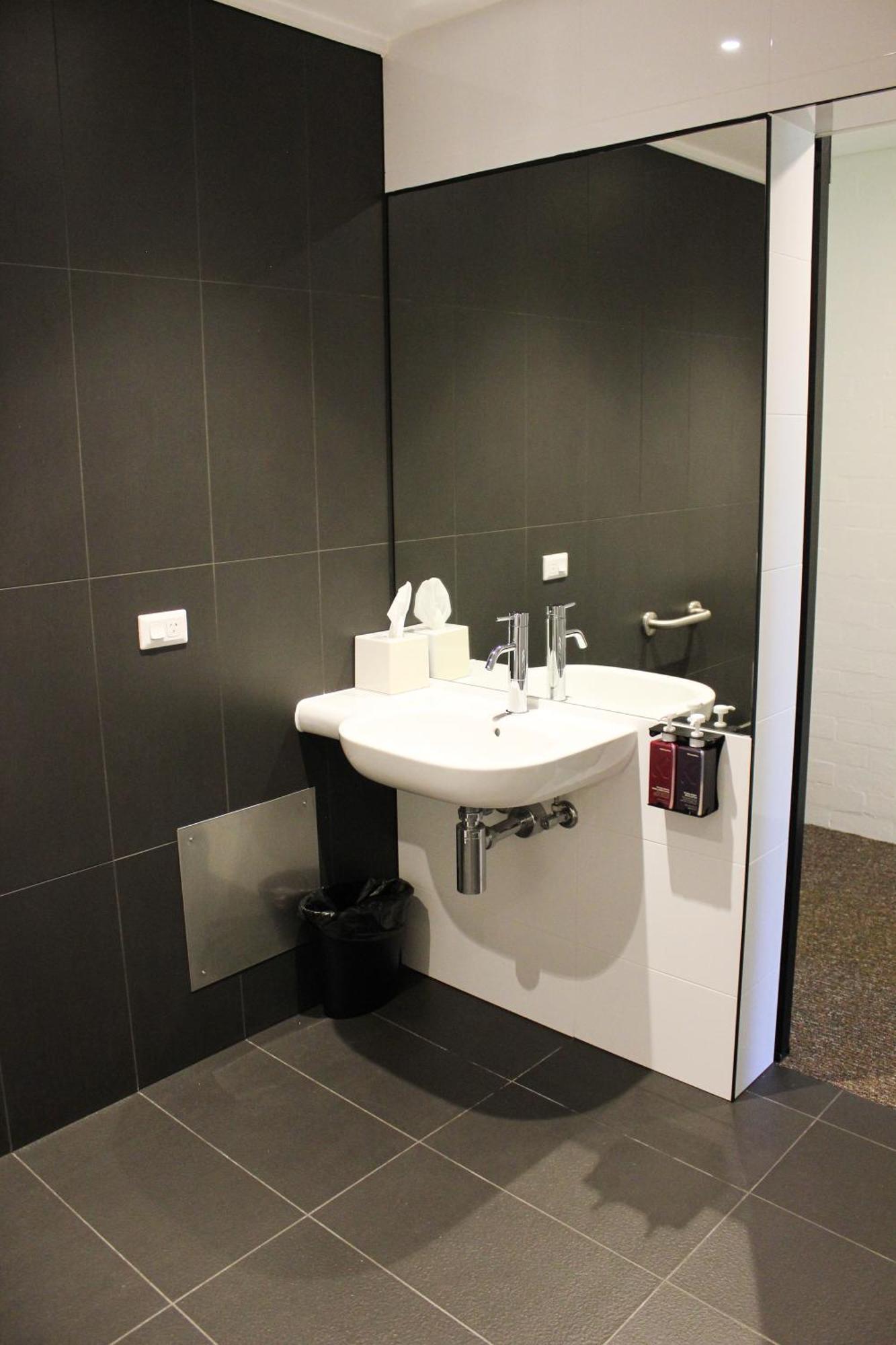 Отель Waurn Ponds Estate Экстерьер фото