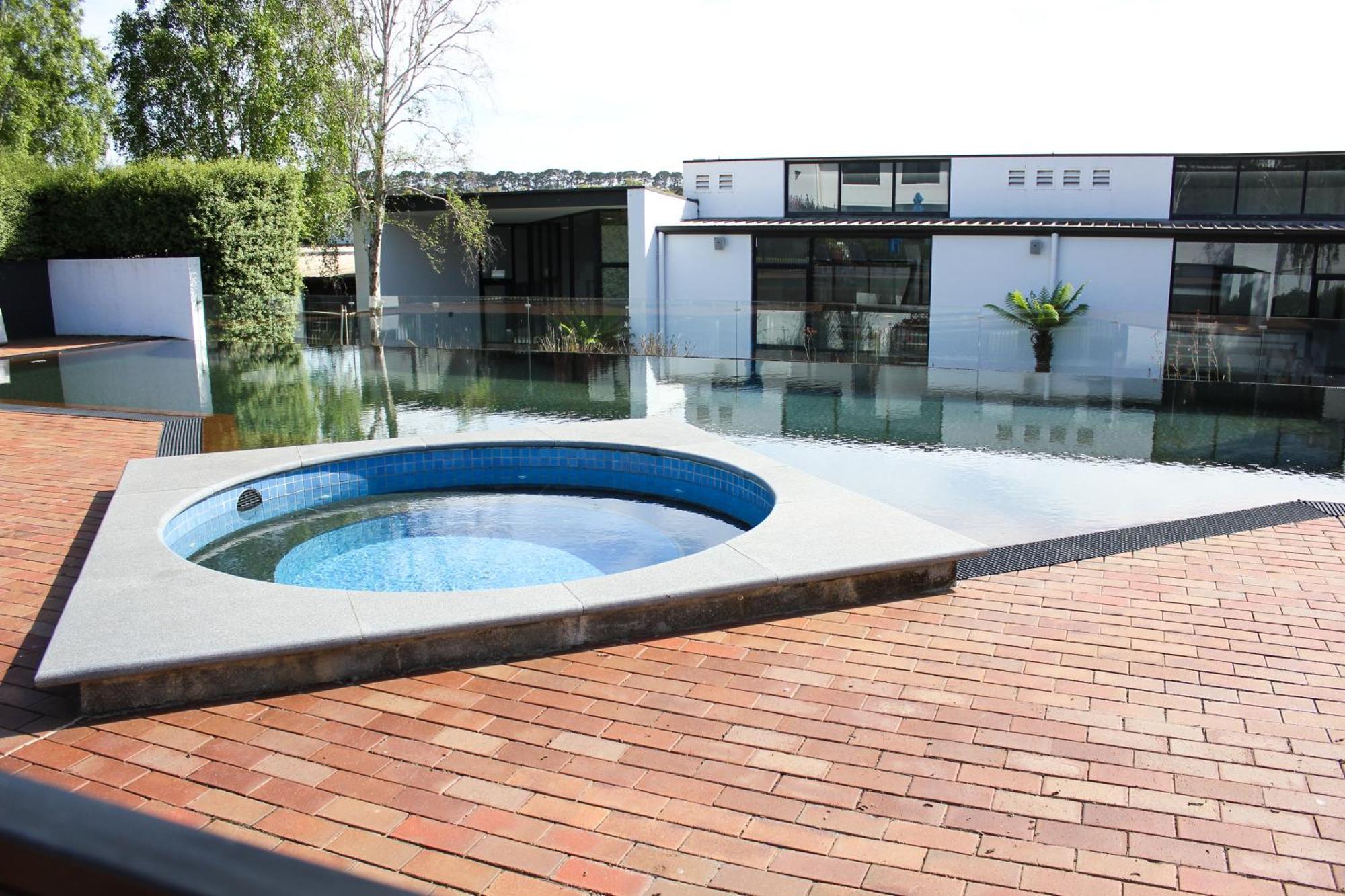 Отель Waurn Ponds Estate Экстерьер фото